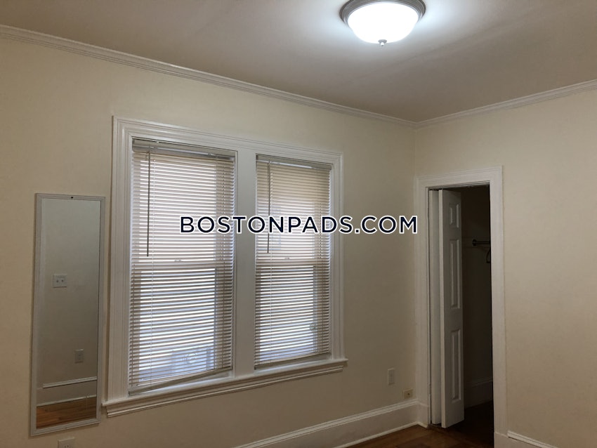 BOSTON - DORCHESTER - UPHAMS CORNER - 4 Beds, 1 Bath - Image 89