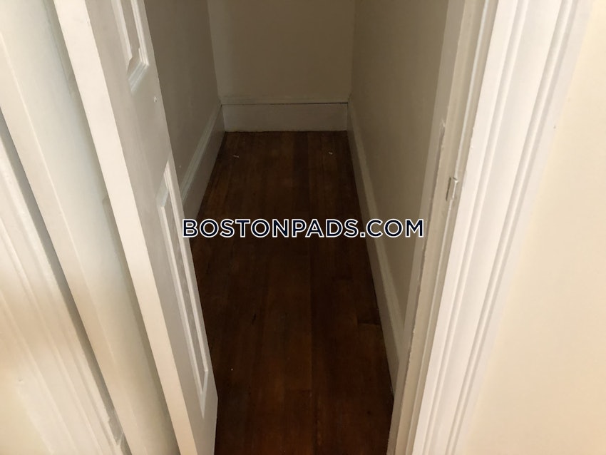 BOSTON - DORCHESTER - UPHAMS CORNER - 4 Beds, 1 Bath - Image 88