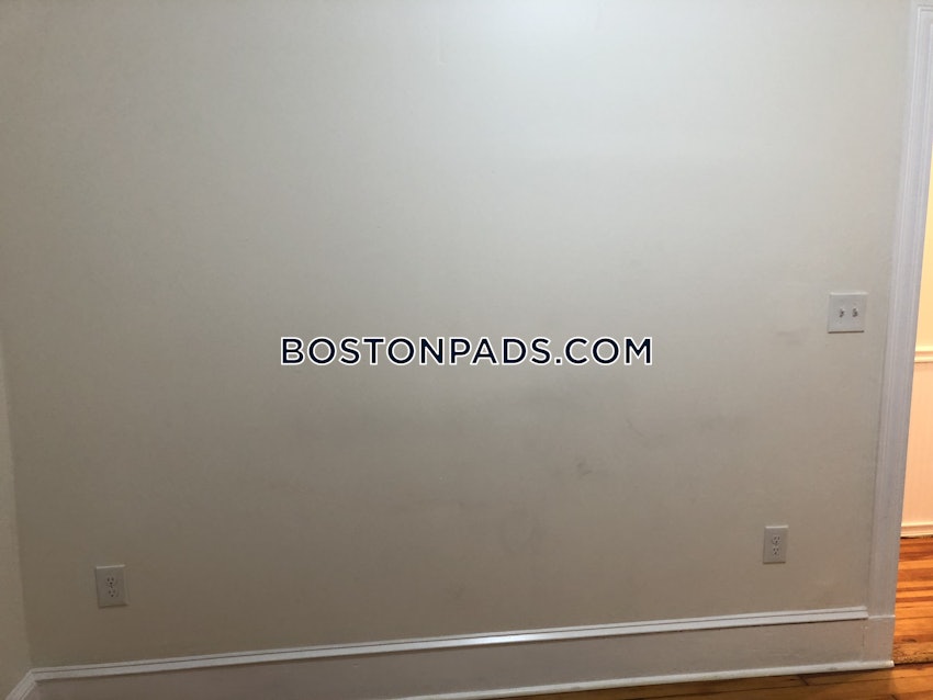 BOSTON - DORCHESTER - UPHAMS CORNER - 4 Beds, 1 Bath - Image 86