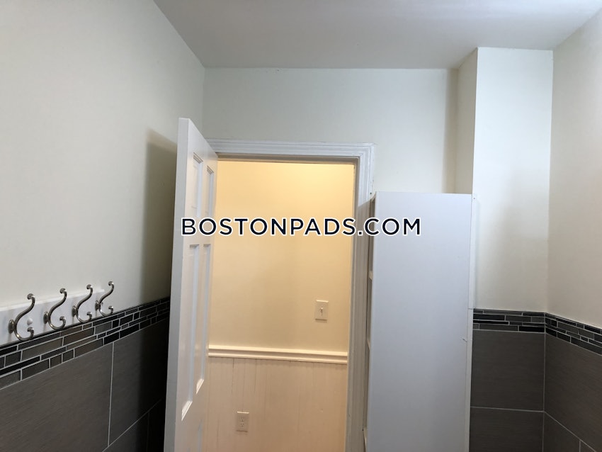 BOSTON - DORCHESTER - UPHAMS CORNER - 4 Beds, 1 Bath - Image 77
