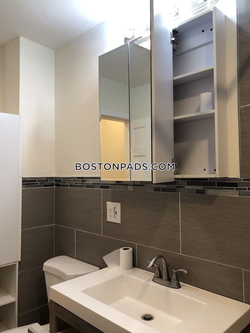 BOSTON - DORCHESTER - UPHAMS CORNER - 4 Beds, 1 Bath - Image 98