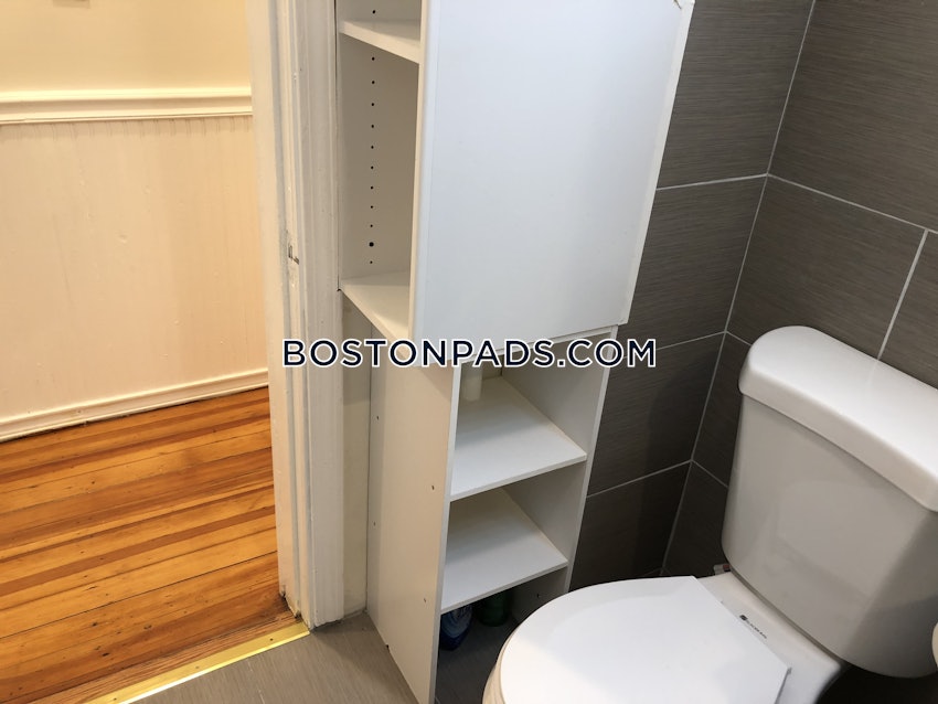 BOSTON - DORCHESTER - UPHAMS CORNER - 4 Beds, 1 Bath - Image 76
