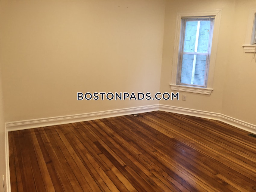 BOSTON - DORCHESTER - UPHAMS CORNER - 4 Beds, 1 Bath - Image 71