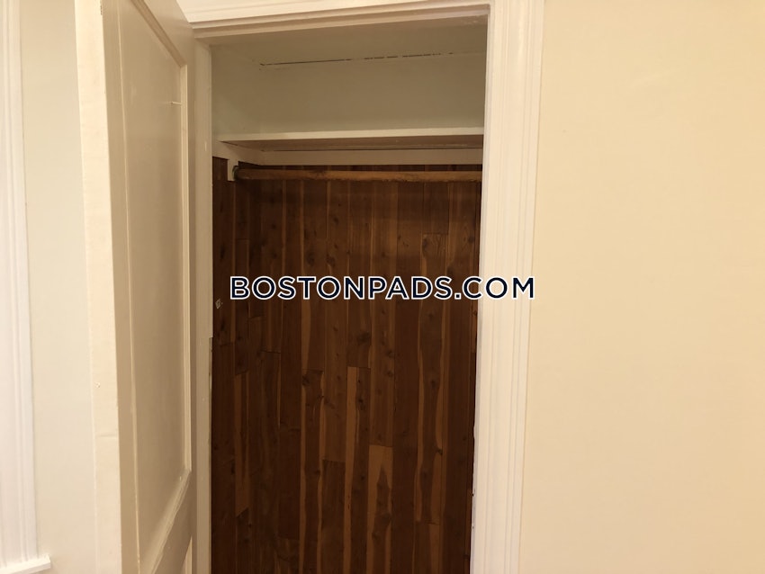 BOSTON - DORCHESTER - UPHAMS CORNER - 4 Beds, 1 Bath - Image 70