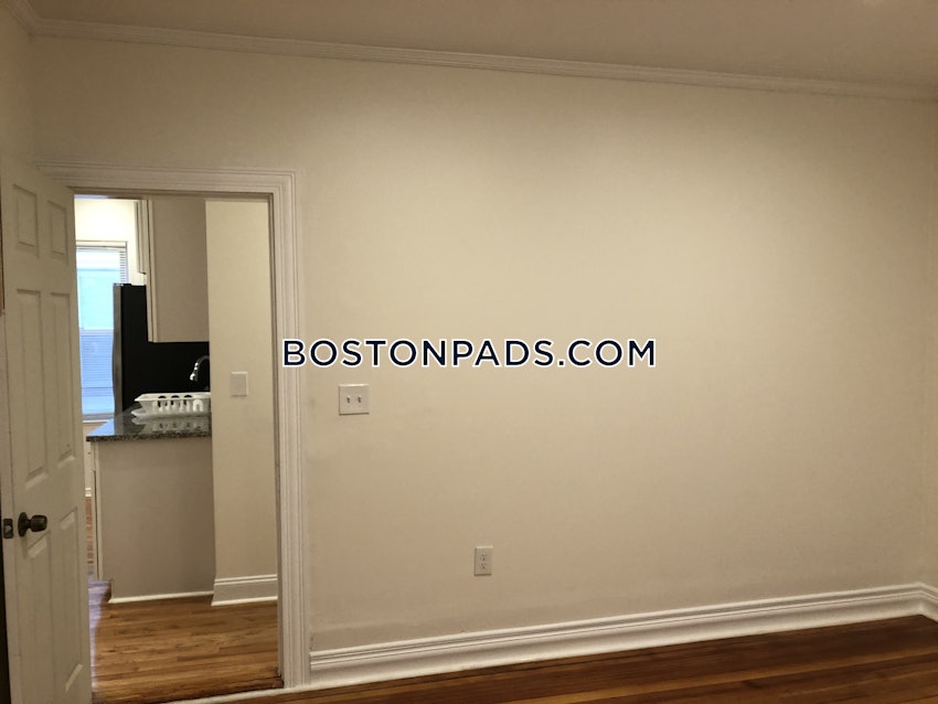BOSTON - DORCHESTER - UPHAMS CORNER - 4 Beds, 1 Bath - Image 22