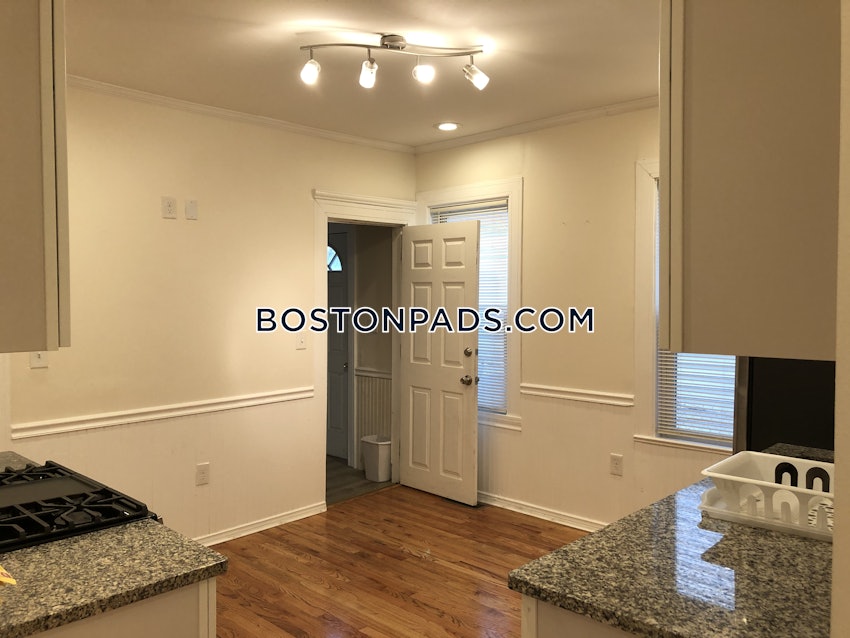 BOSTON - DORCHESTER - UPHAMS CORNER - 4 Beds, 1 Bath - Image 68