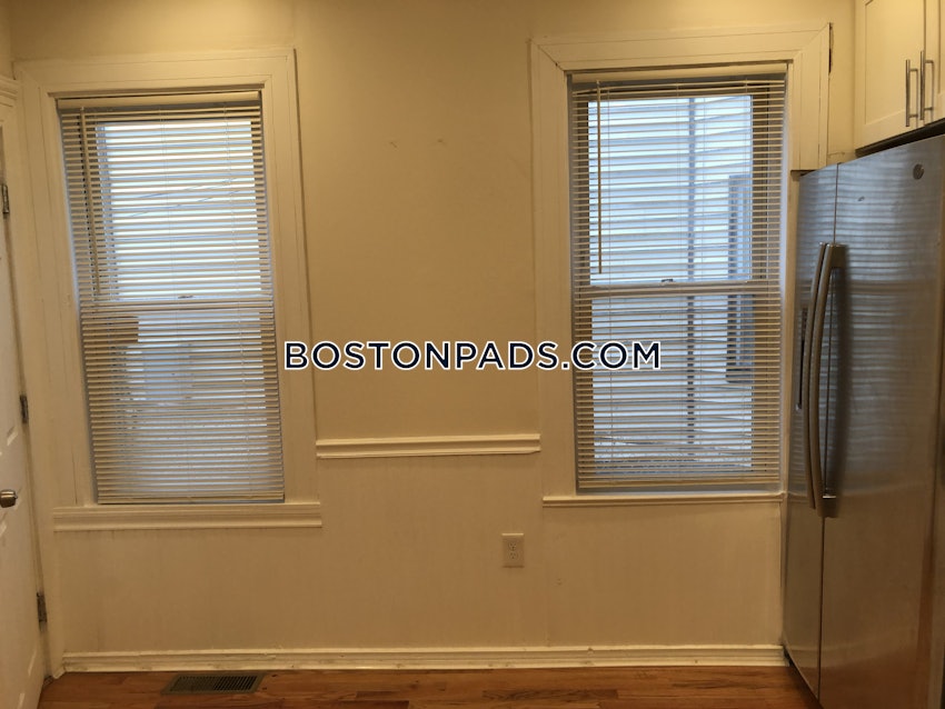 BOSTON - DORCHESTER - UPHAMS CORNER - 4 Beds, 1 Bath - Image 65
