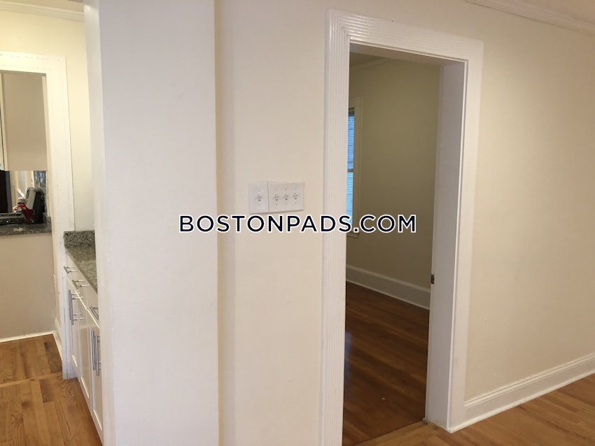 BOSTON - DORCHESTER - UPHAMS CORNER - 4 Beds, 1 Bath - Image 57