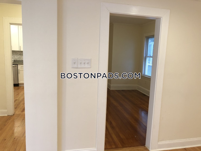 BOSTON - DORCHESTER - UPHAMS CORNER - 4 Beds, 1 Bath - Image 20