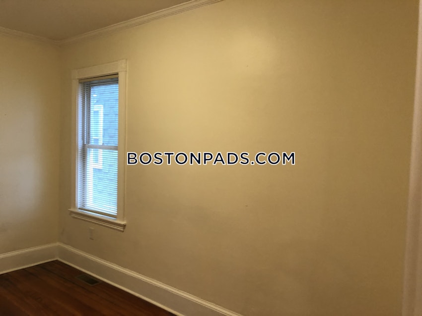BOSTON - DORCHESTER - UPHAMS CORNER - 4 Beds, 1 Bath - Image 19