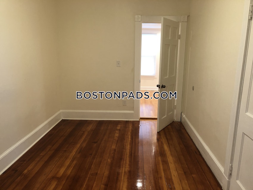 BOSTON - DORCHESTER - UPHAMS CORNER - 4 Beds, 1 Bath - Image 53