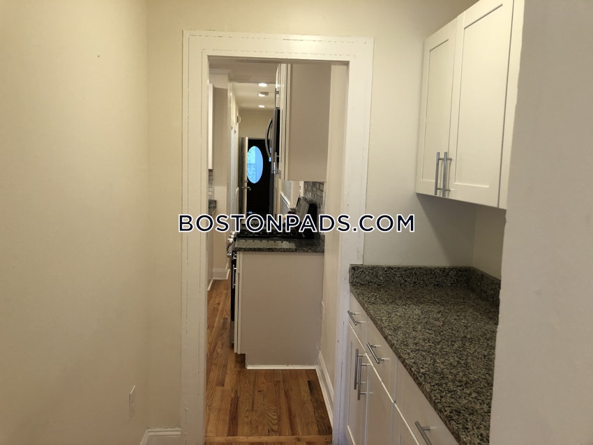BOSTON - DORCHESTER - UPHAMS CORNER - 4 Beds, 1 Bath - Image 45