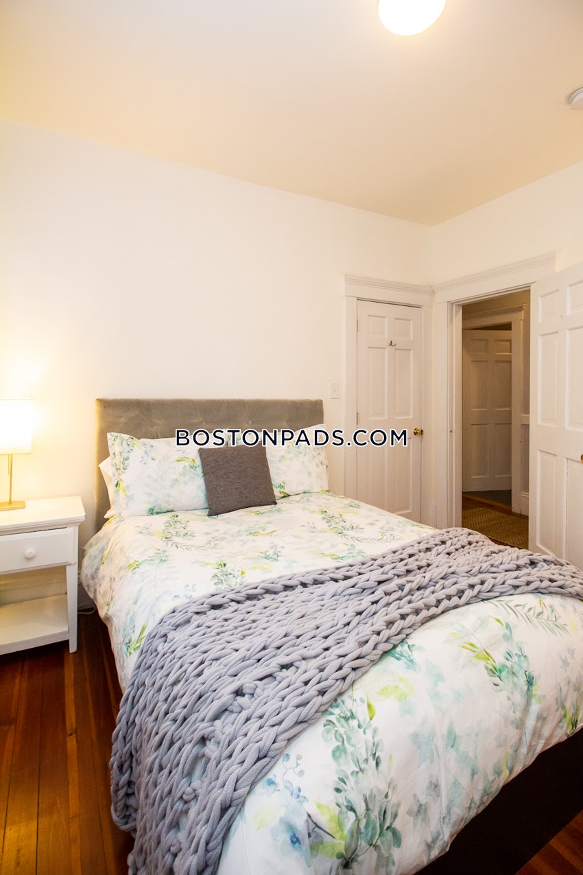 BROOKLINE- WASHINGTON SQUARE - 3 Beds, 2 Baths - Image 22