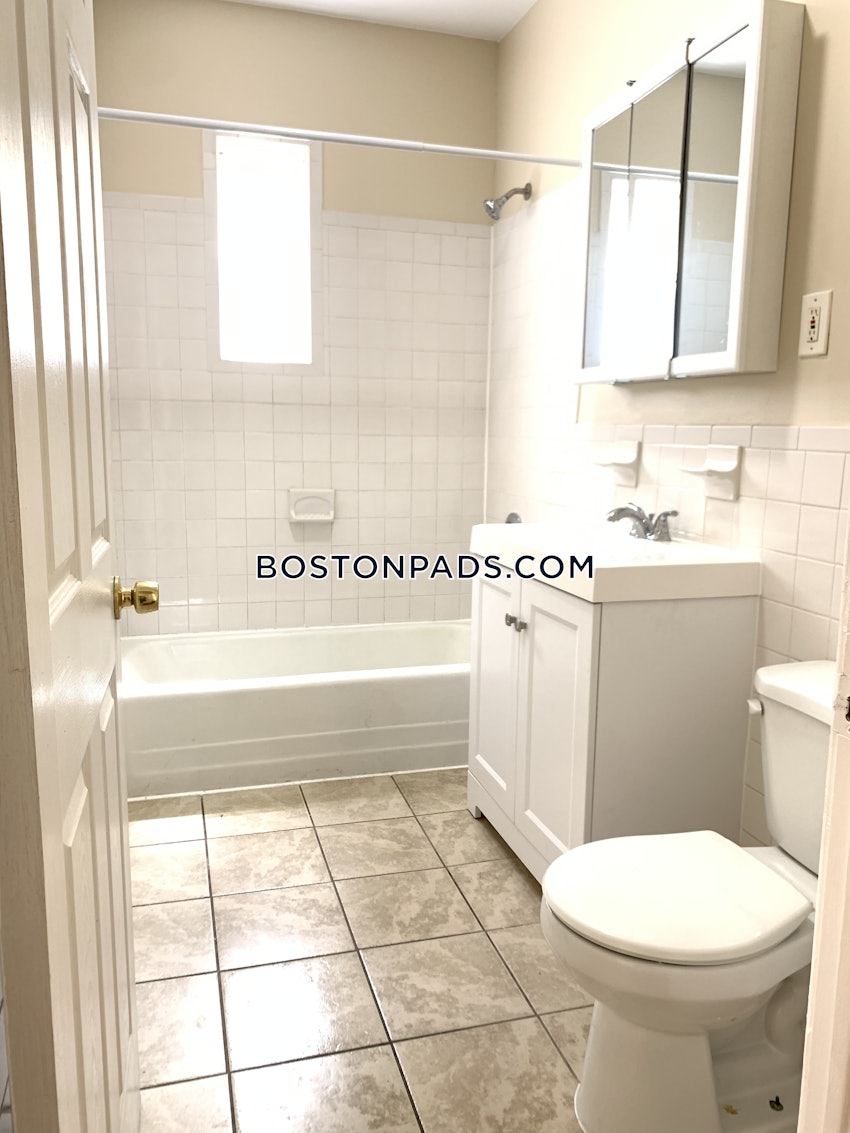 BOSTON - DORCHESTER - ASHMONT - 3 Beds, 1 Bath - Image 86
