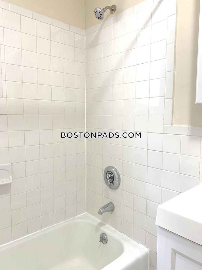 BOSTON - DORCHESTER - ASHMONT - 3 Beds, 1 Bath - Image 62