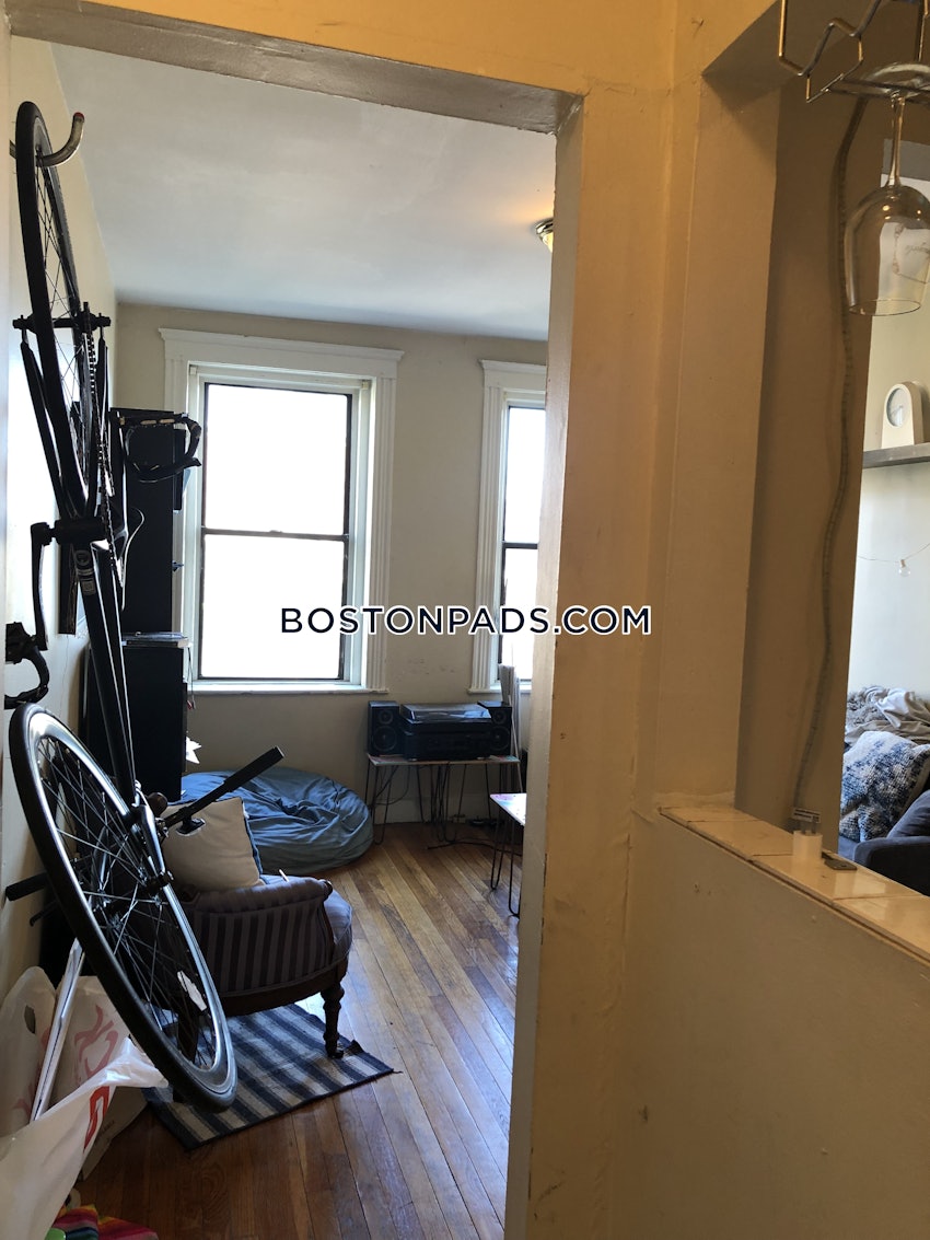 BOSTON - FENWAY/KENMORE - 2 Beds, 1 Bath - Image 12