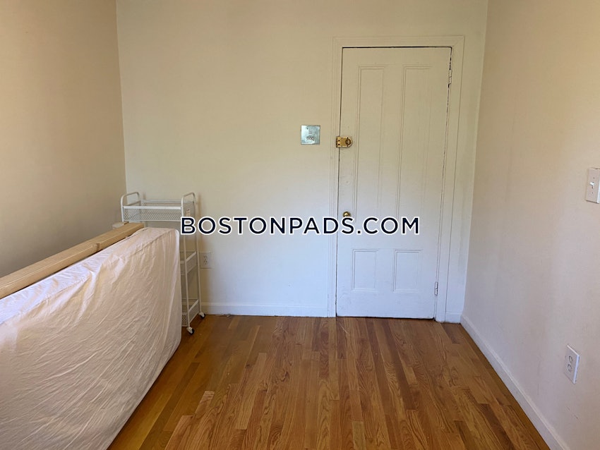 BOSTON - NORTH END - 1 Bed, 1 Bath - Image 2