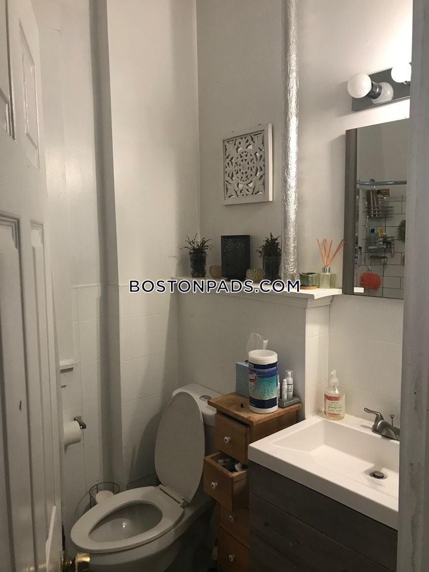 BOSTON - ALLSTON - 4 Beds, 1 Bath - Image 35