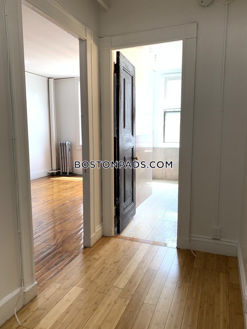 BOSTON - NORTHEASTERN/SYMPHONY - 1 Bed, 1 Bath - Image 11