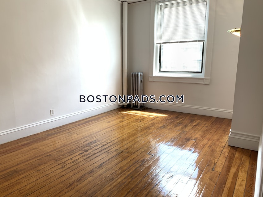 BOSTON - NORTHEASTERN/SYMPHONY - 1 Bed, 1 Bath - Image 9