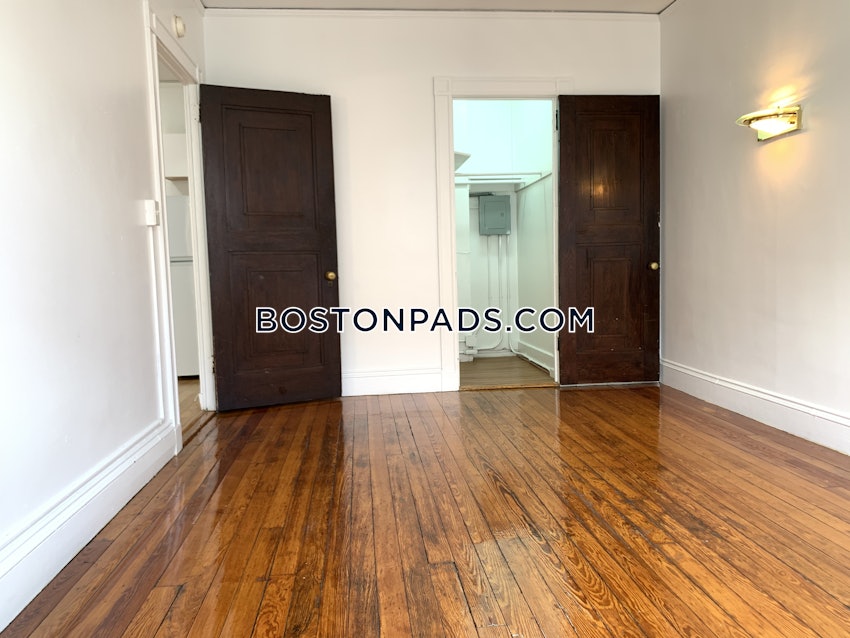 BOSTON - NORTHEASTERN/SYMPHONY - 1 Bed, 1 Bath - Image 21