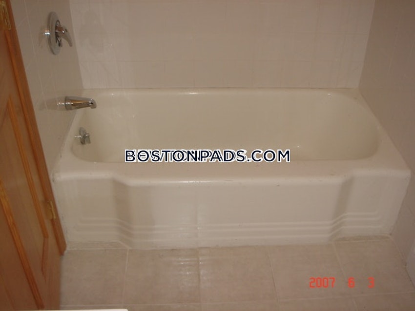 NEWTON - NEWTON CORNER - 3 Beds, 2 Baths - Image 28