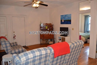 Boston - 5 Beds, 3 Baths