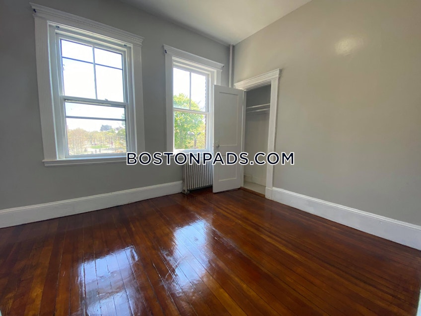 Boston - $3,575+ /month