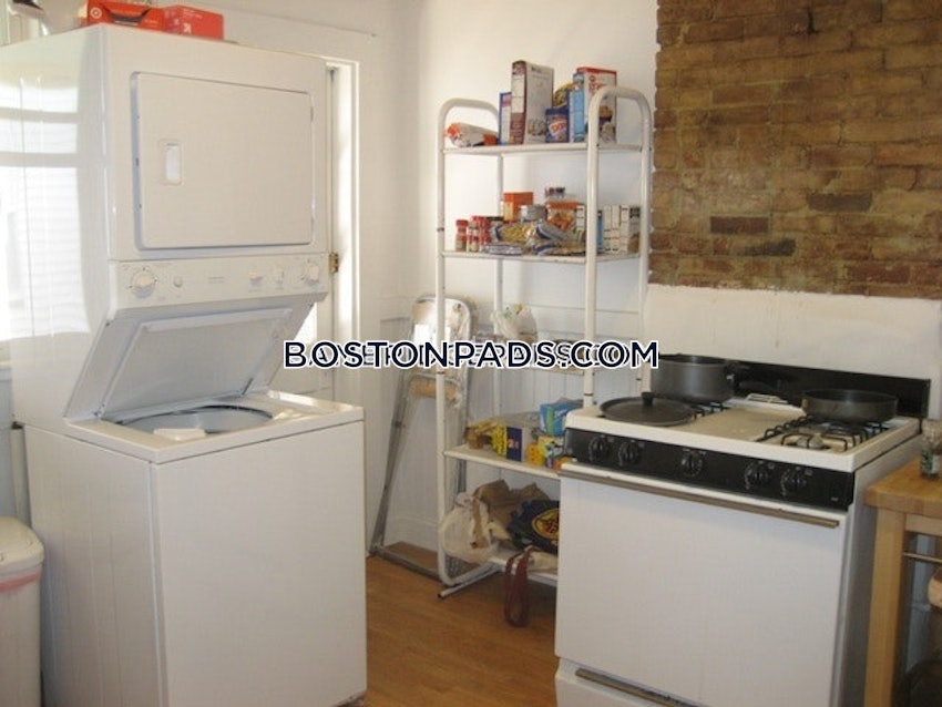 CAMBRIDGE - KENDALL SQUARE - 3 Beds, 1 Bath - Image 8