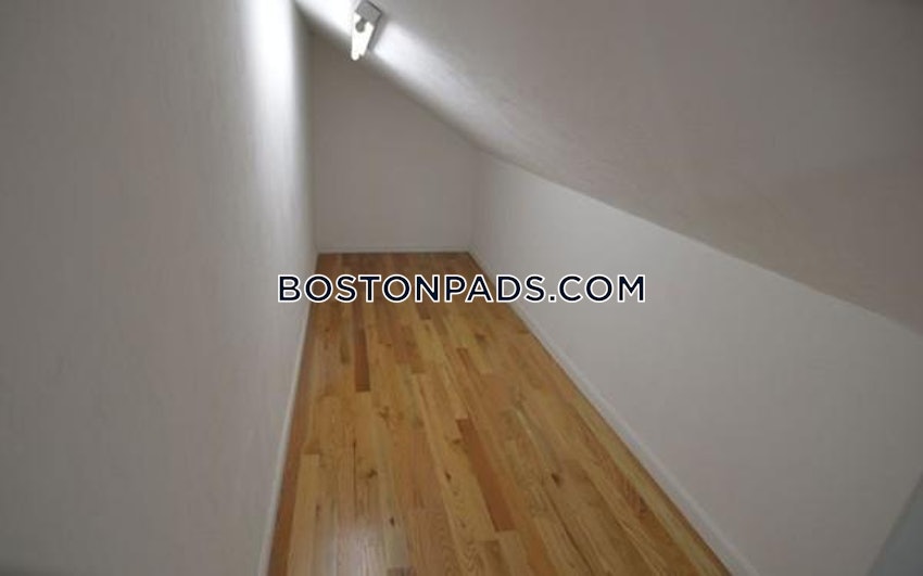 BOSTON - DORCHESTER - UPHAMS CORNER - 5 Beds, 2 Baths - Image 13
