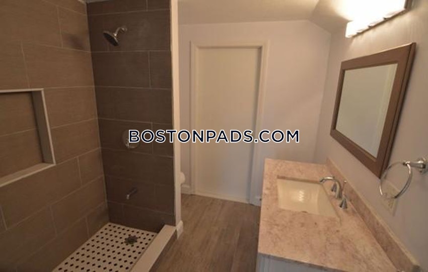 BOSTON - DORCHESTER - UPHAMS CORNER - 5 Beds, 2 Baths - Image 15