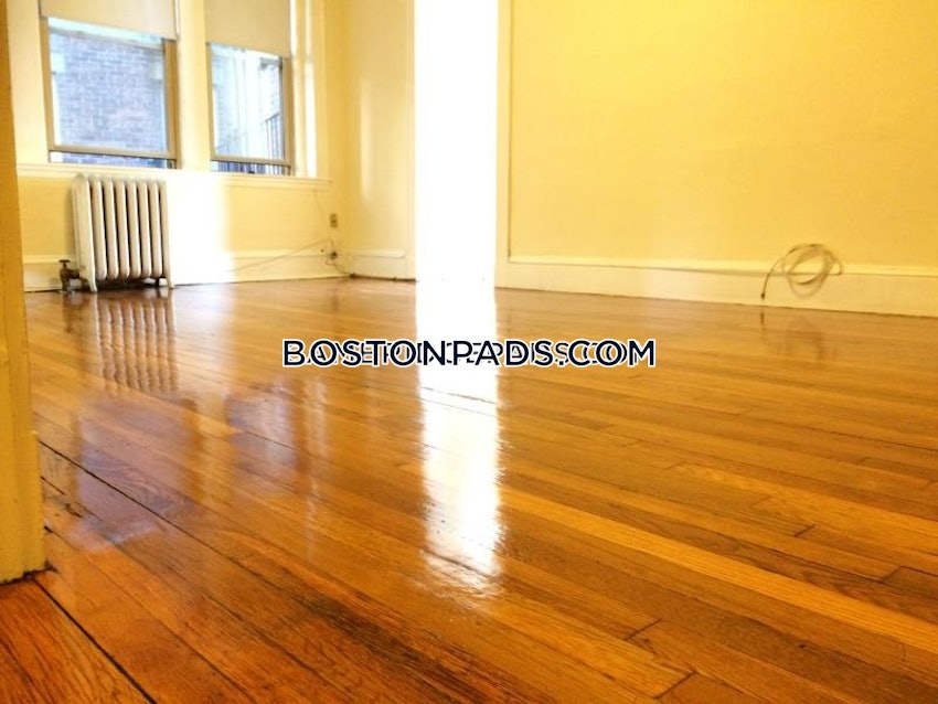 CAMBRIDGE - HARVARD SQUARE - 2 Beds, 1 Bath - Image 5