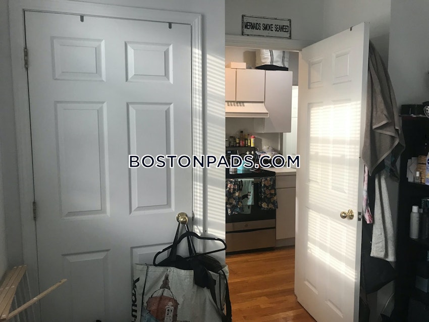 BOSTON - NORTH END - 2 Beds, 1 Bath - Image 13