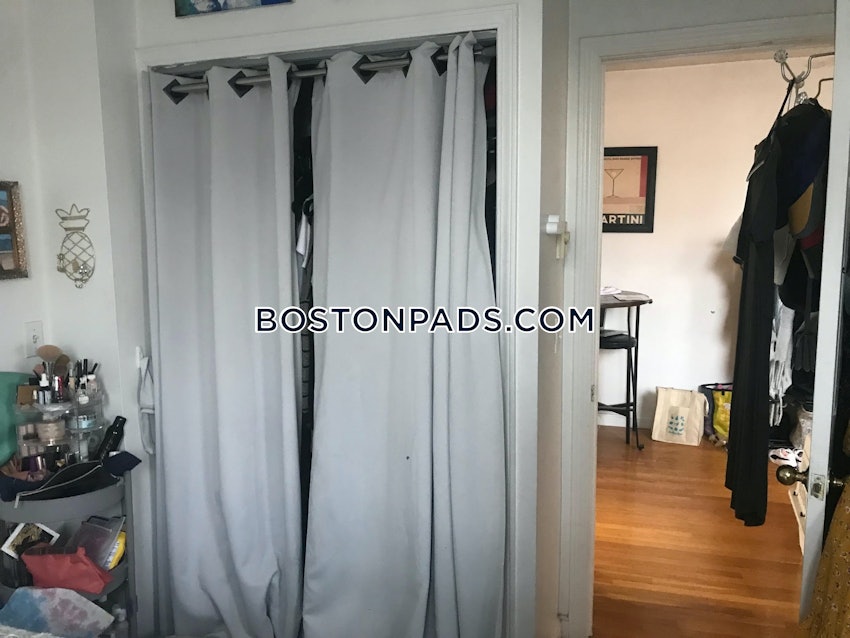 BOSTON - NORTH END - 2 Beds, 1 Bath - Image 12