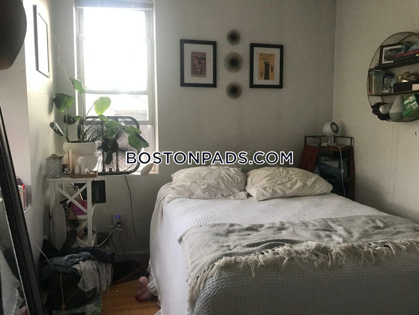 BOSTON - NORTH END - 2 Beds, 1 Bath - Image 5