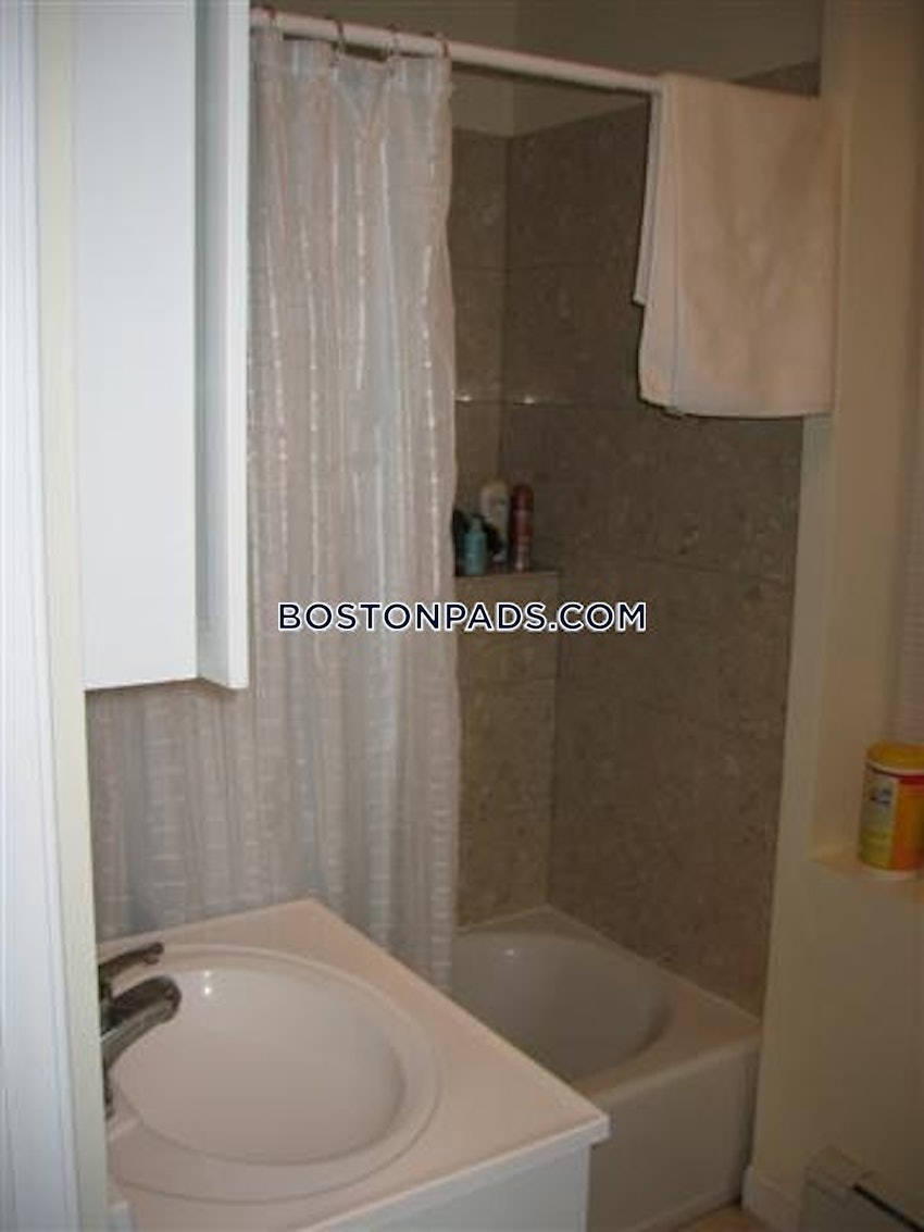 BOSTON - NORTH END - 3 Beds, 1 Bath - Image 33