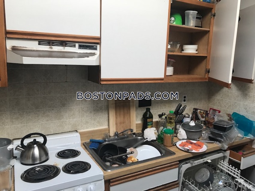 BOSTON - FENWAY/KENMORE - 3 Beds, 1 Bath - Image 1