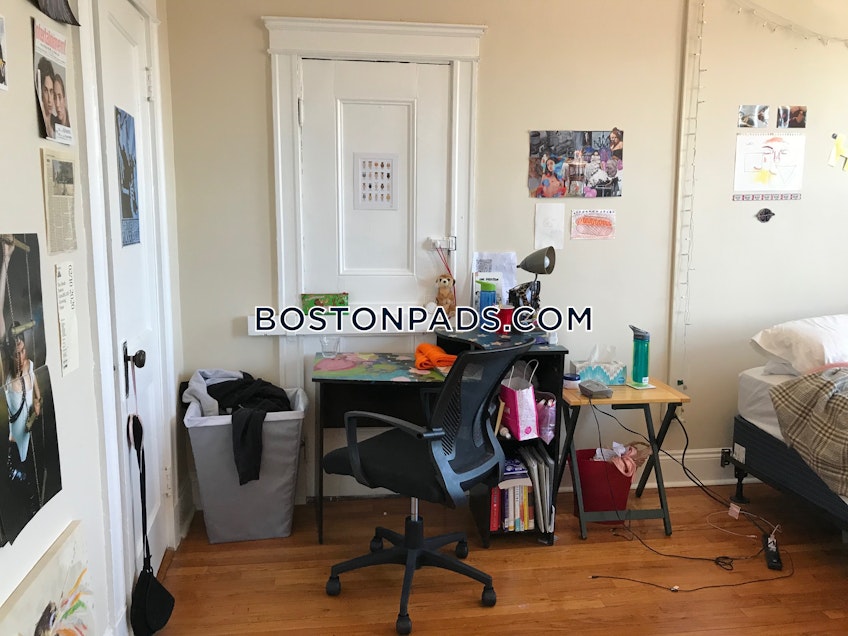 Boston - $3,400+ /month