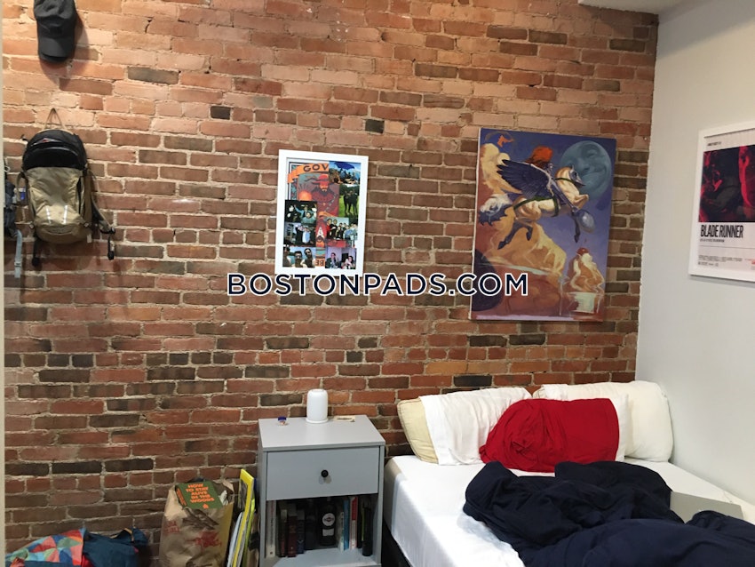 BROOKLINE- BOSTON UNIVERSITY - 3 Beds, 2 Baths - Image 6