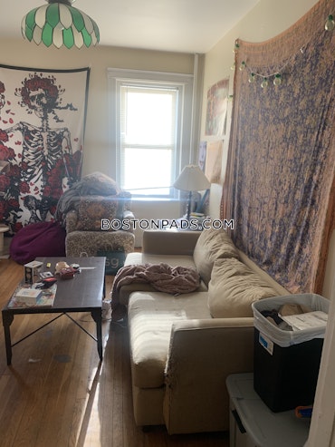 Boston - 2 Beds, 1 Baths