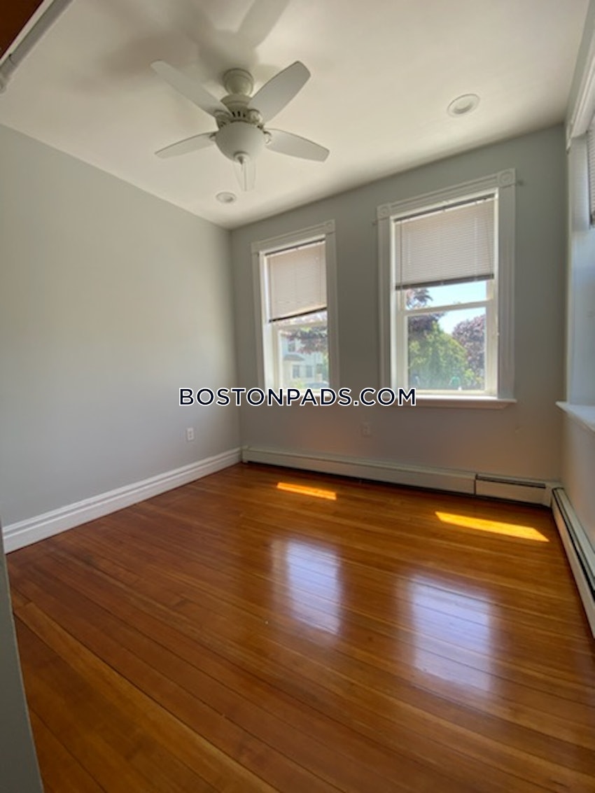 CHELSEA - 3 Beds, 1 Bath - Image 10