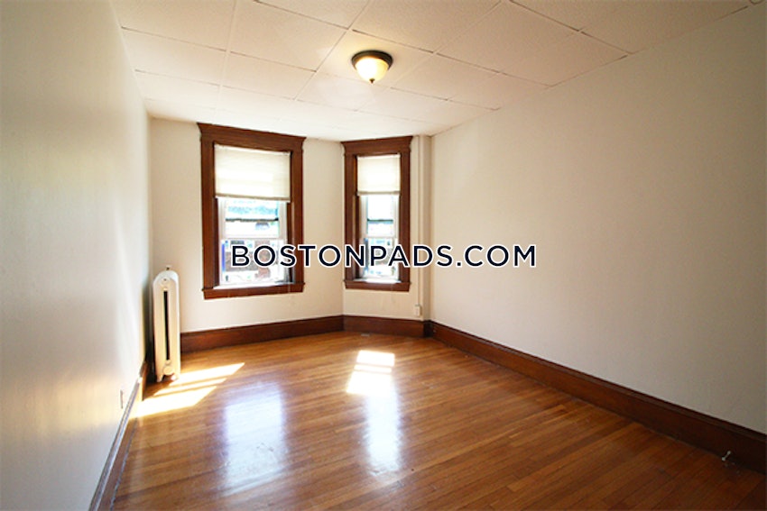 SALEM - 1 Bed, 1 Bath - Image 4