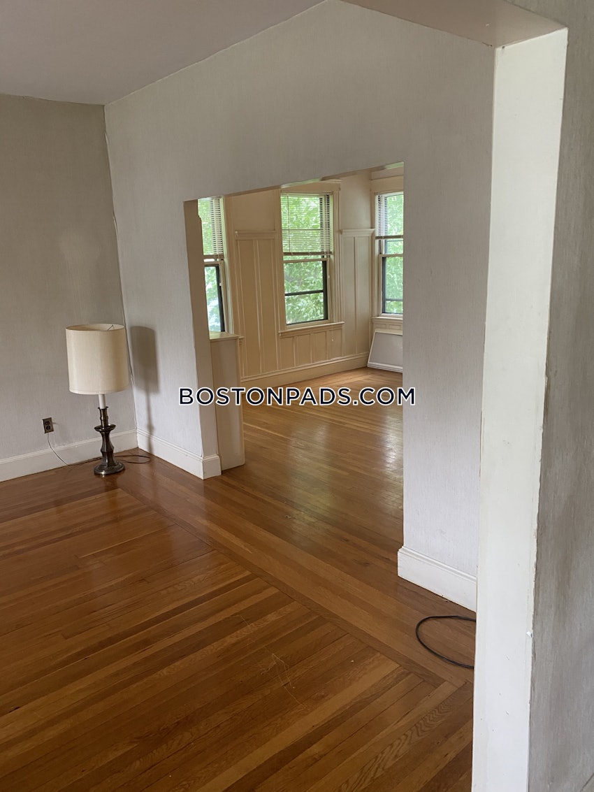 NEWTON - NEWTONVILLE - 3 Beds, 1 Bath - Image 20