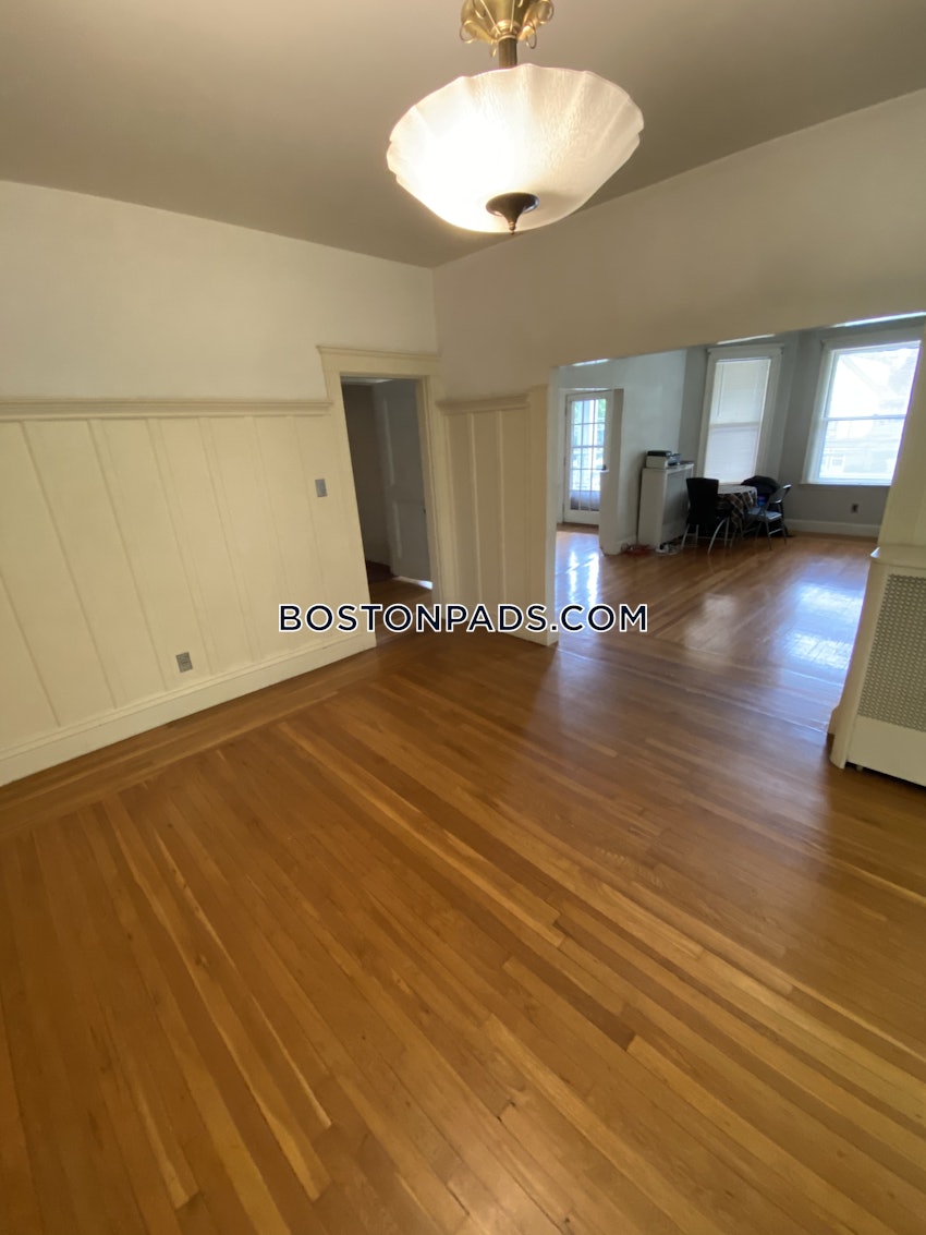 NEWTON - NEWTONVILLE - 3 Beds, 1 Bath - Image 43