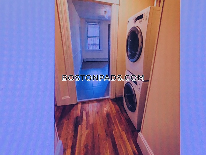 BOSTON - MISSION HILL - 4 Beds, 1 Bath - Image 5