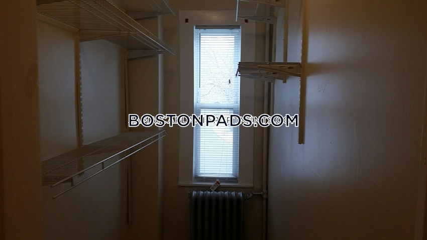 BOSTON - BRIGHTON - BOSTON COLLEGE - 5 Beds, 2 Baths - Image 17