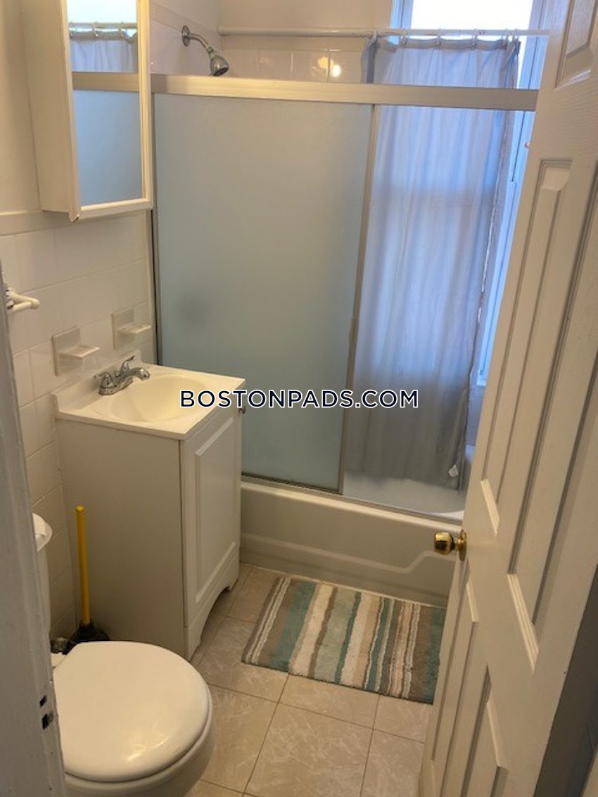 CAMBRIDGE - KENDALL SQUARE - 3 Beds, 1 Bath - Image 34