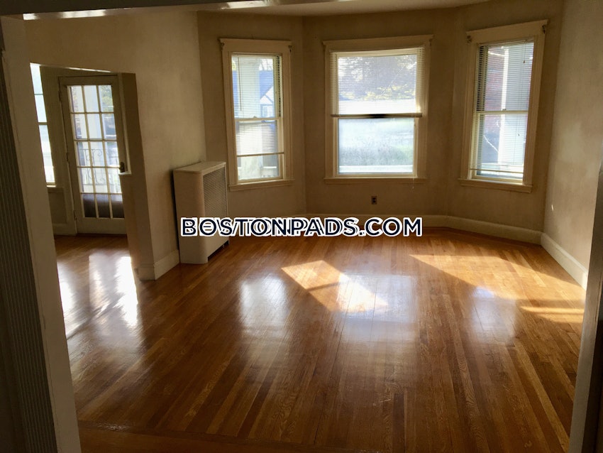 NEWTON - NEWTONVILLE - 3 Beds, 1 Bath - Image 45