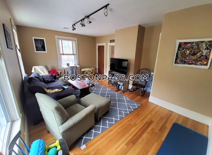 BOSTON - DORCHESTER/SOUTH BOSTON BORDER - 3 Beds, 2 Baths - Image 1