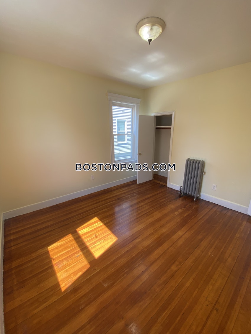 BOSTON - MATTAPAN - 4 Beds, 1 Bath - Image 46